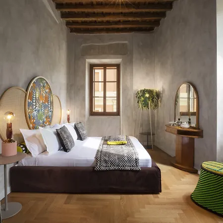 Palm - Small Luxury Of The World * 罗马