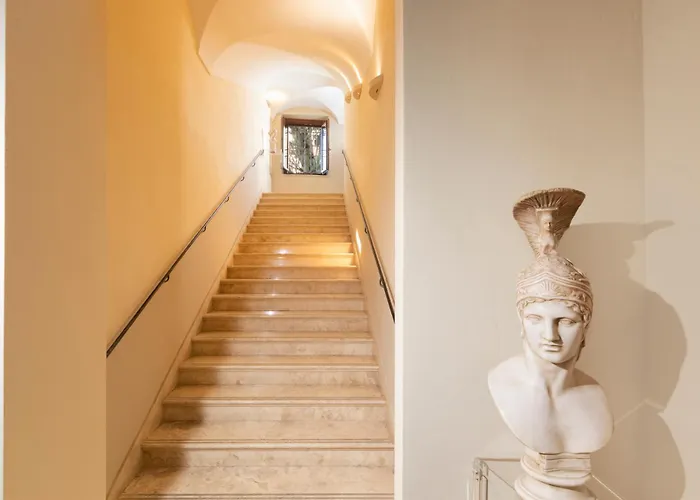 Palm - Small Luxury Of The World *