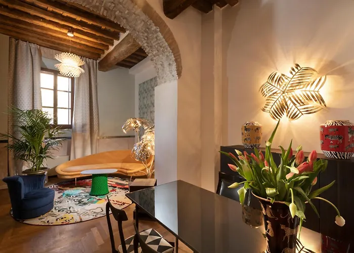 Palm - Small Luxury Of The World