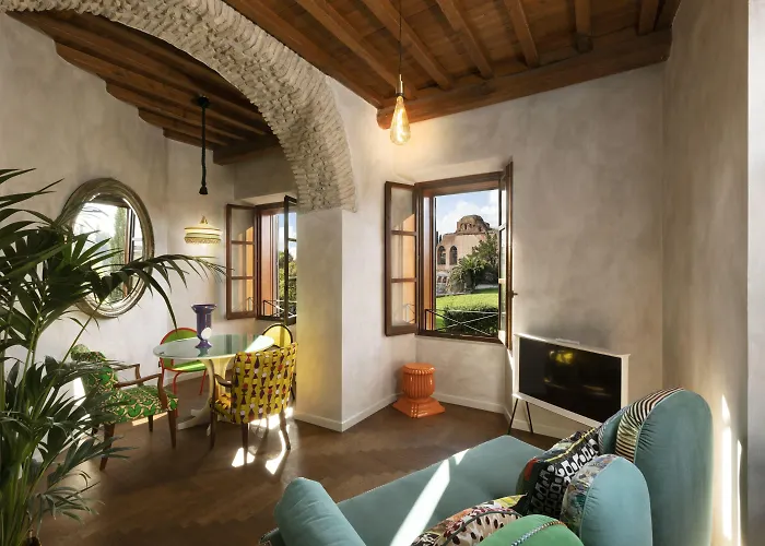 Palm - Small Luxury Of The World *